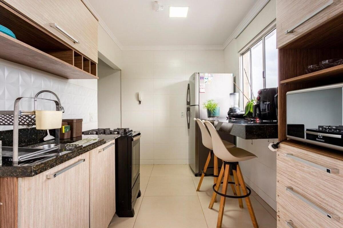 Ap 85M2 , 2Qts Com Suite , Estacionamento, Cozinha Completa , Wi-Fi 500Mb , Jr Catito Brasília Luaran gambar